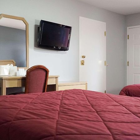 Rodeway Inn Beebe Bagian luar foto