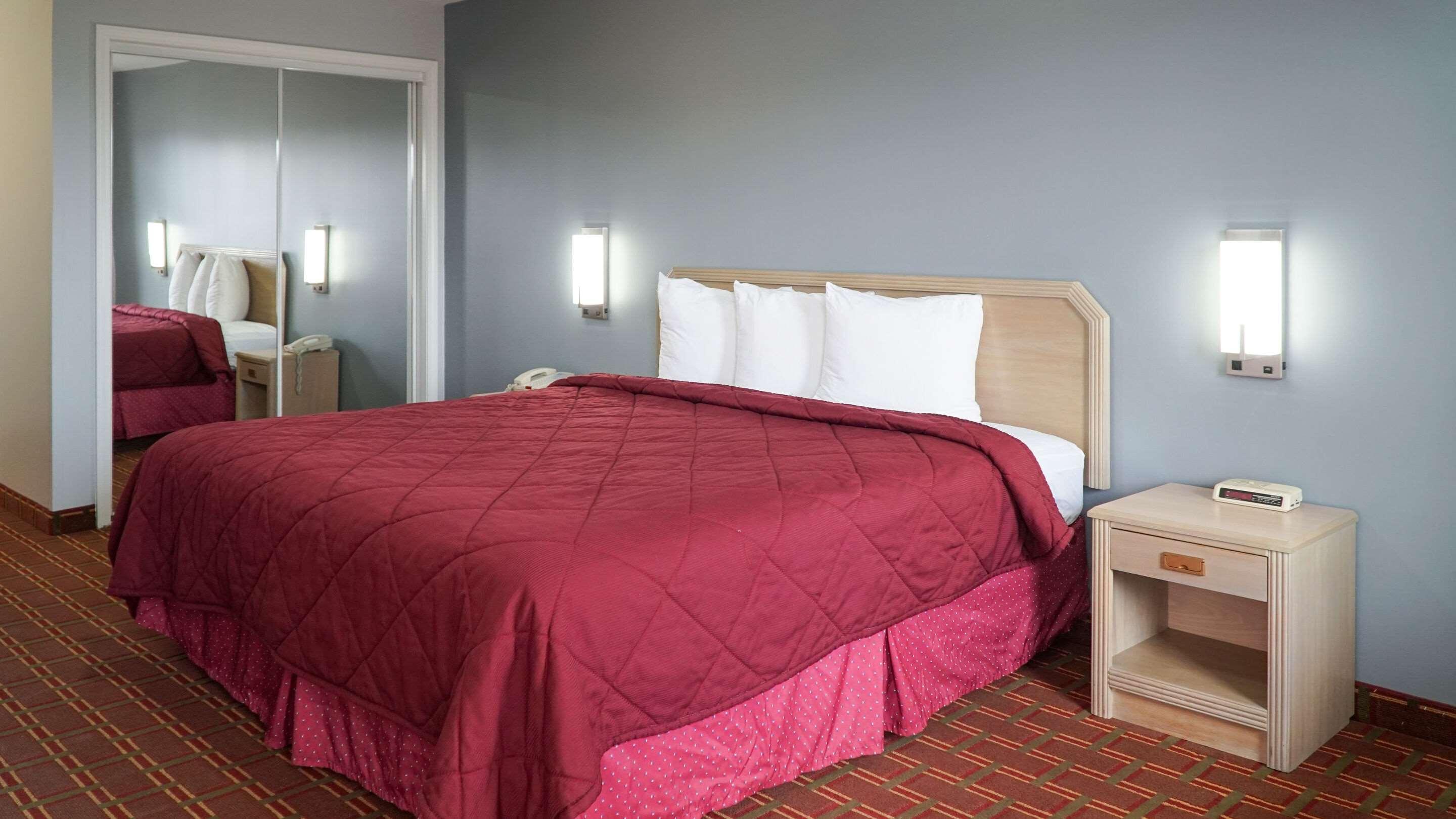 Rodeway Inn Beebe Bagian luar foto