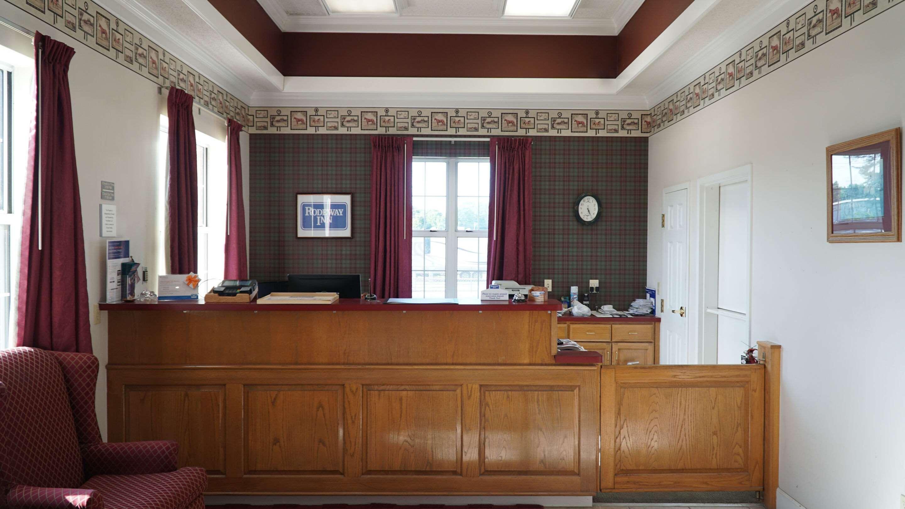 Rodeway Inn Beebe Bagian luar foto