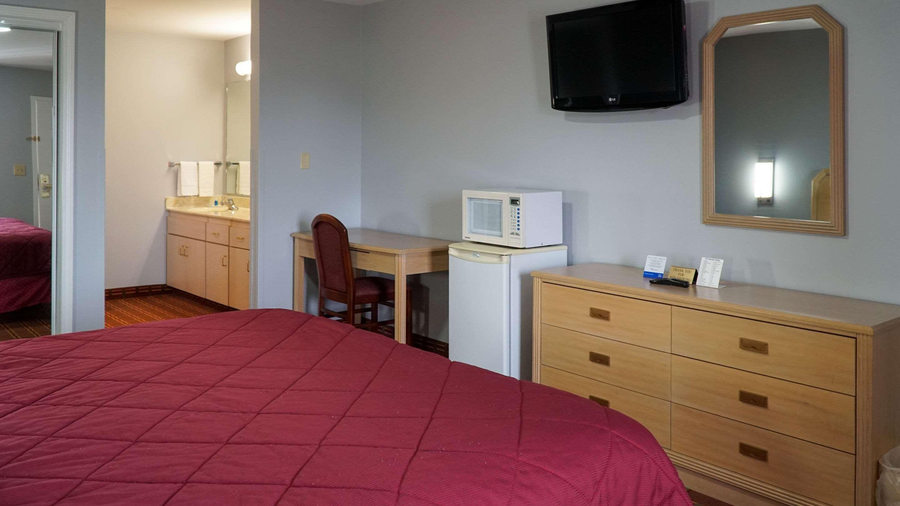 Rodeway Inn Beebe Bagian luar foto