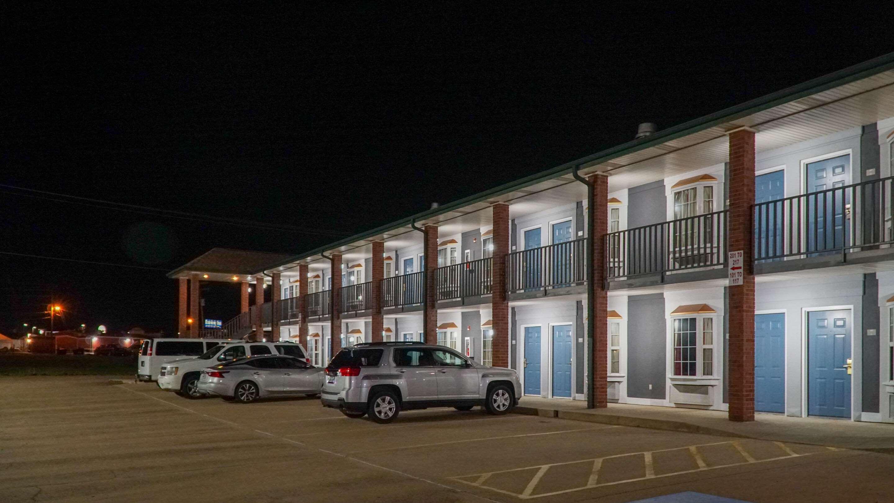 Rodeway Inn Beebe Bagian luar foto